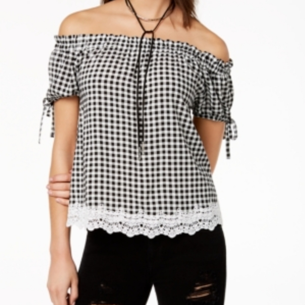 Crave Fame 100%Rayon off the shoulder Juniors top